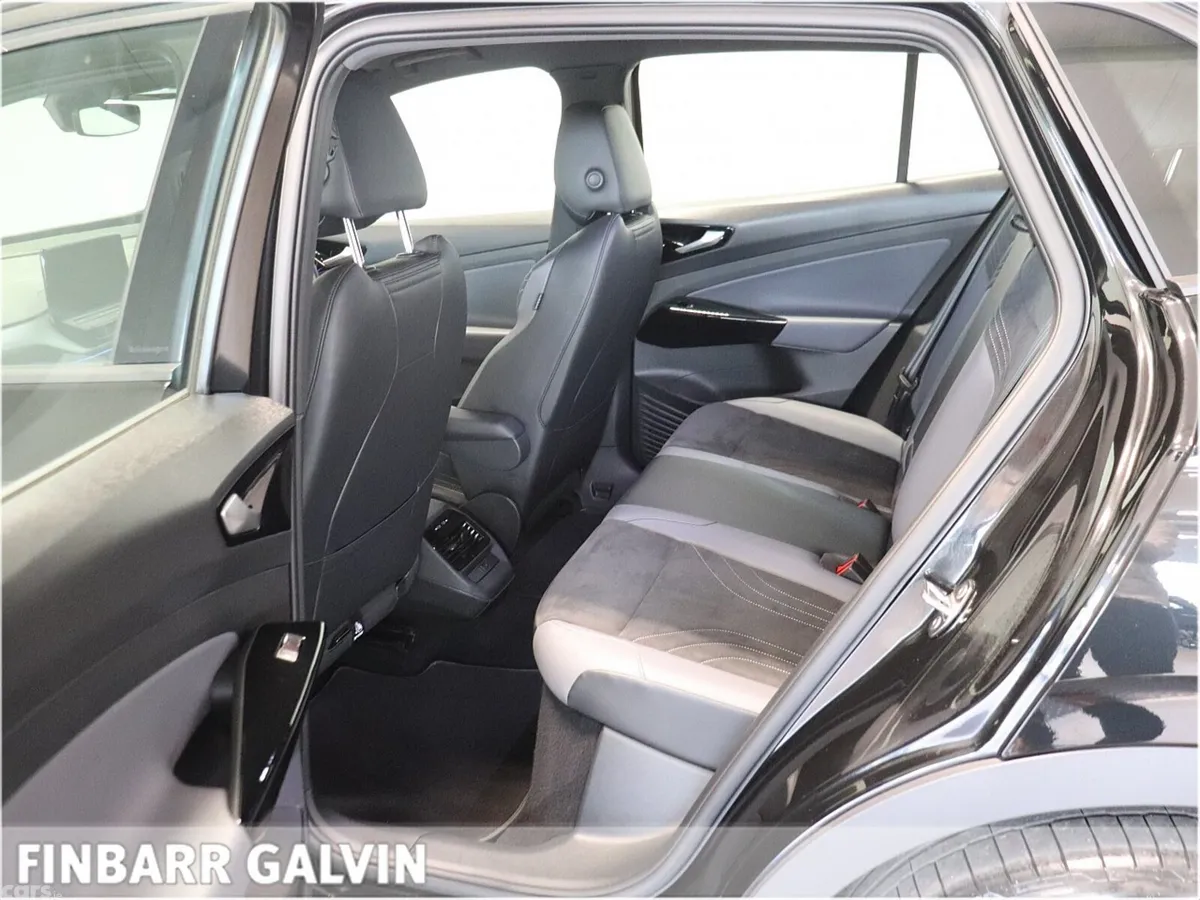 Volkswagen ID.4 Estate, Electric, 2023, Black