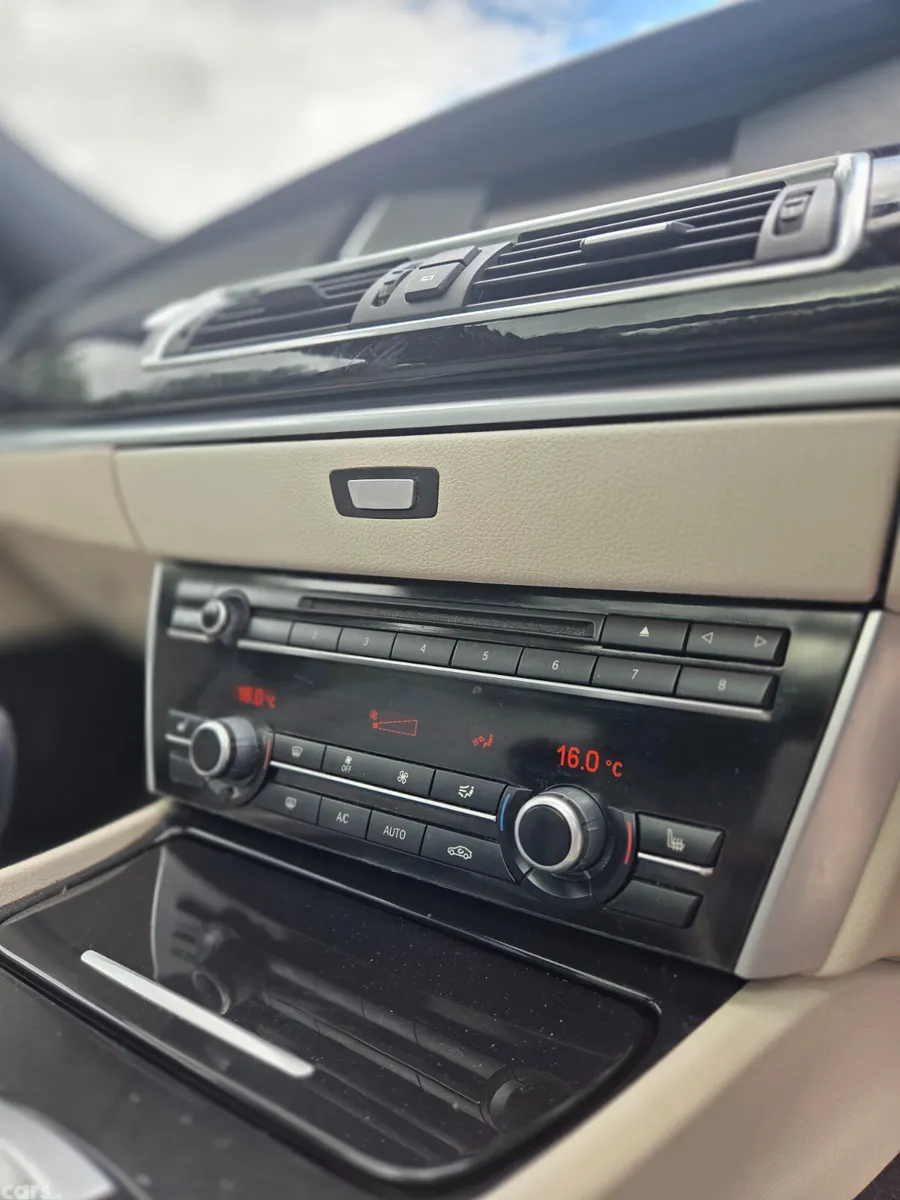 BMW 5-Series Saloon, Diesel, 2013, Black