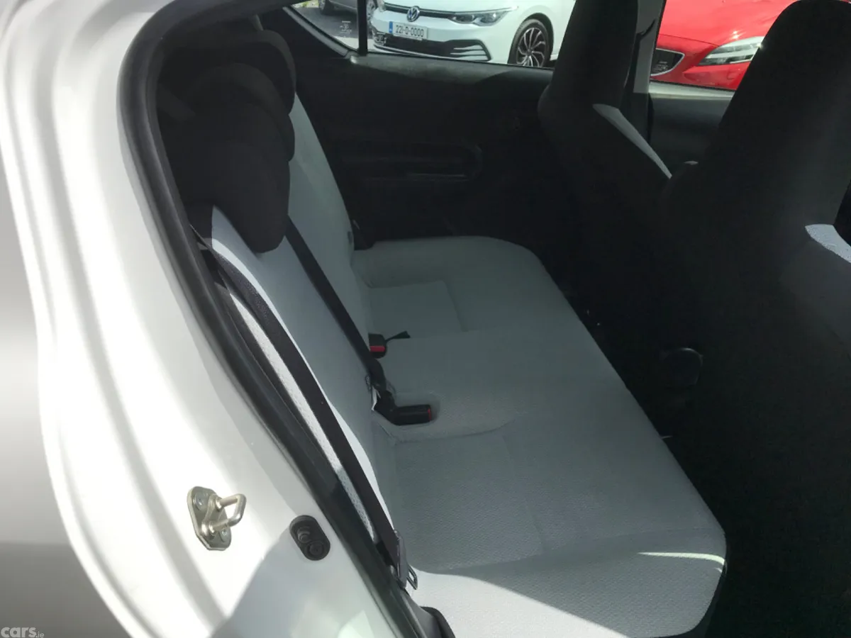 Toyota Aqua Hatchback, Petrol Hybrid, 2021, White