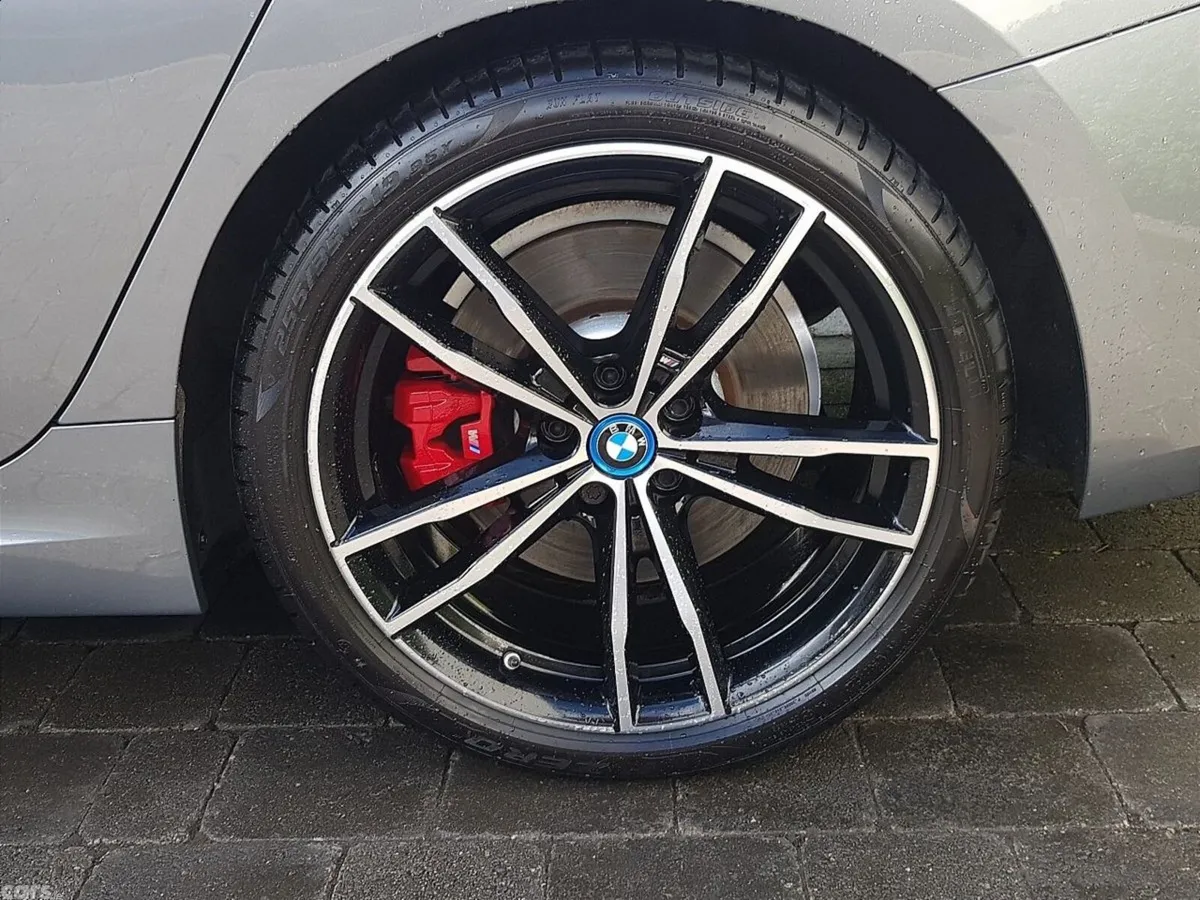 BMW 3-Series Saloon, Petrol Plug-in Hybrid, 2024, Grey