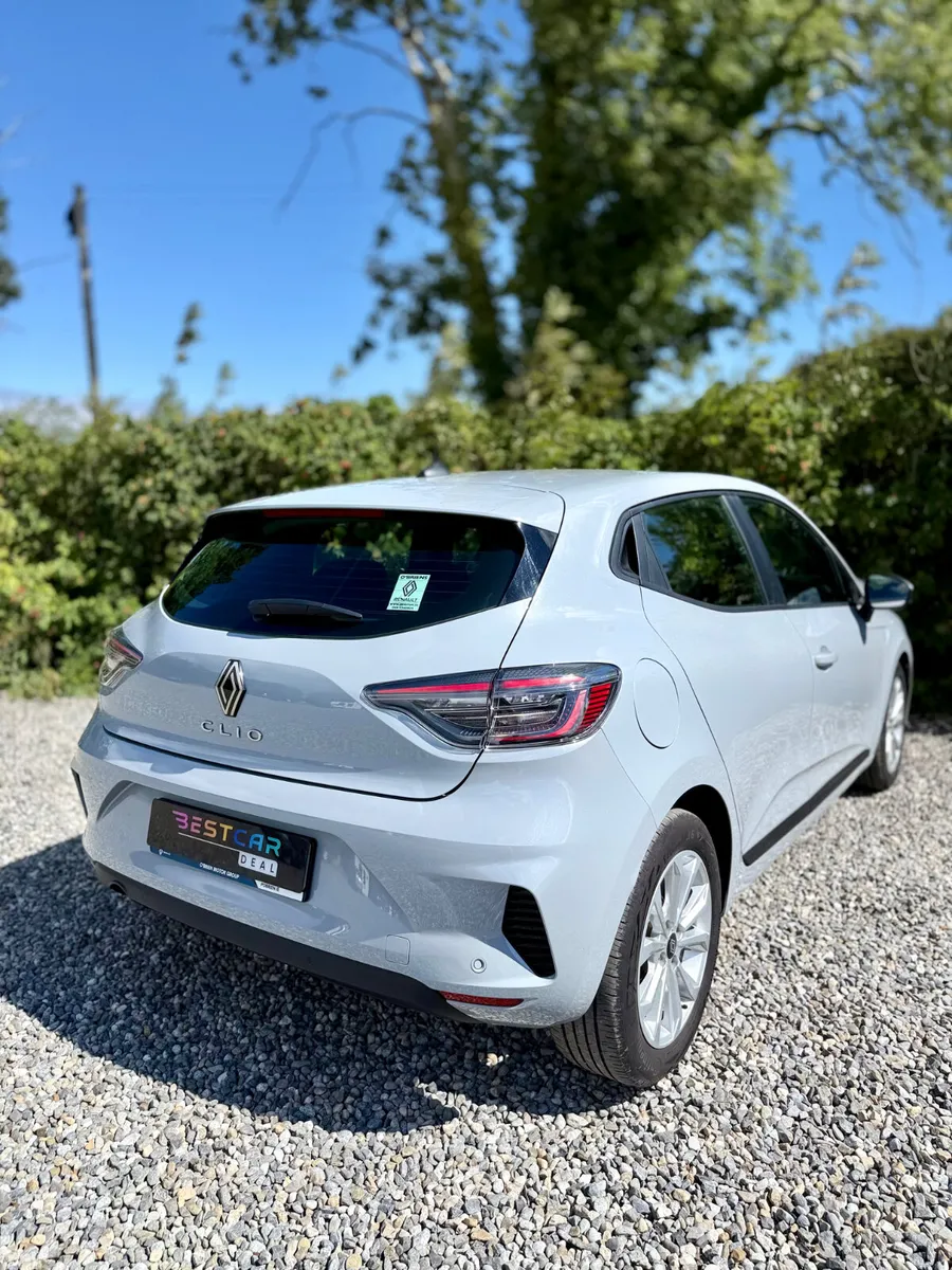 Renault Clio Hatchback, Petrol, 2024, Grey