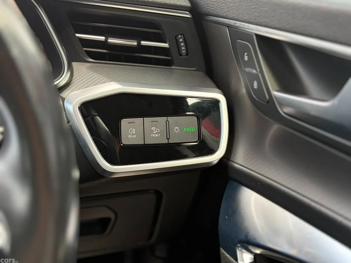 Audi A6 Estate, Diesel Hybrid, 2019, Black
