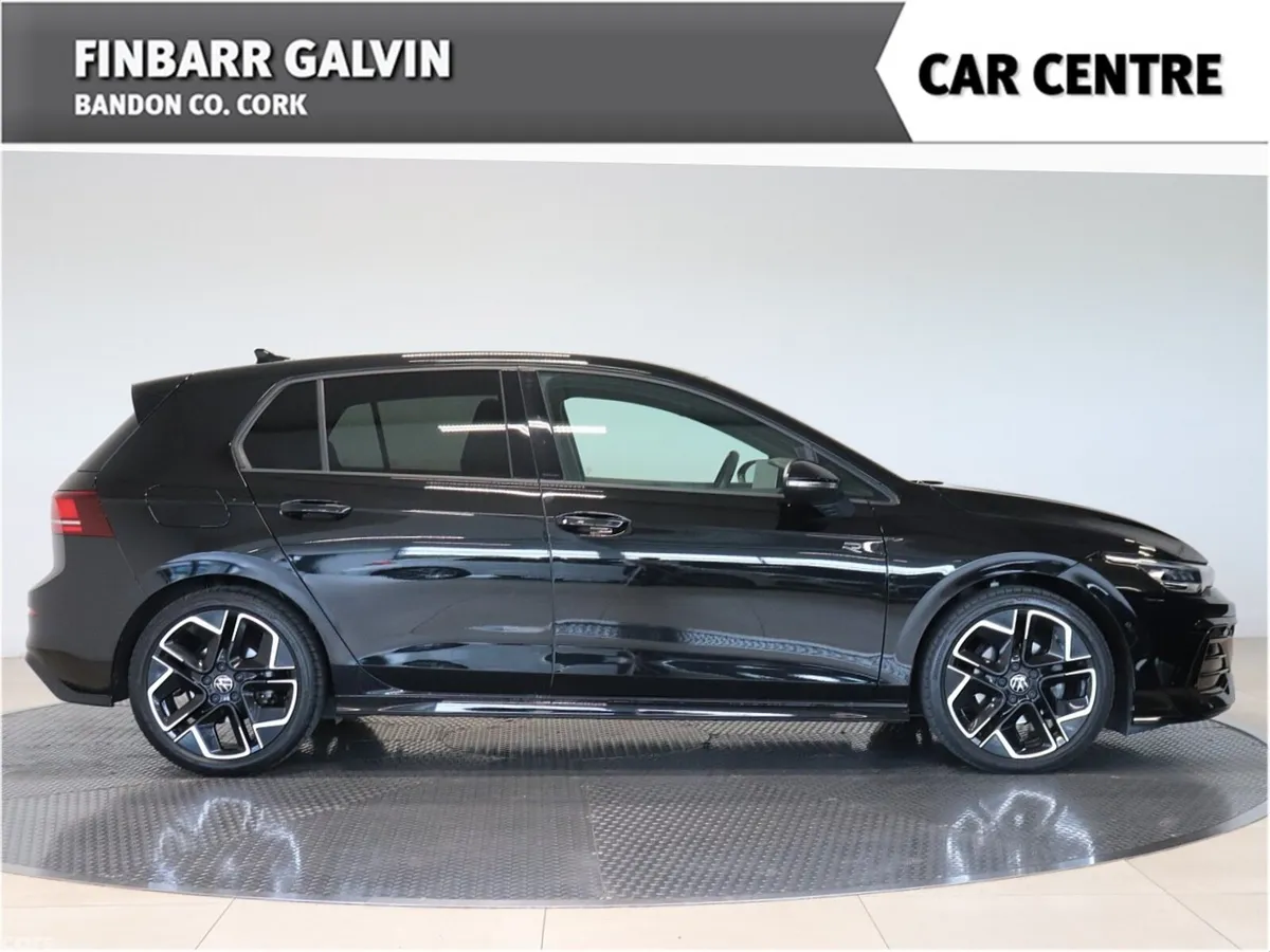 Volkswagen Golf Estate, Petrol, 2025, Black