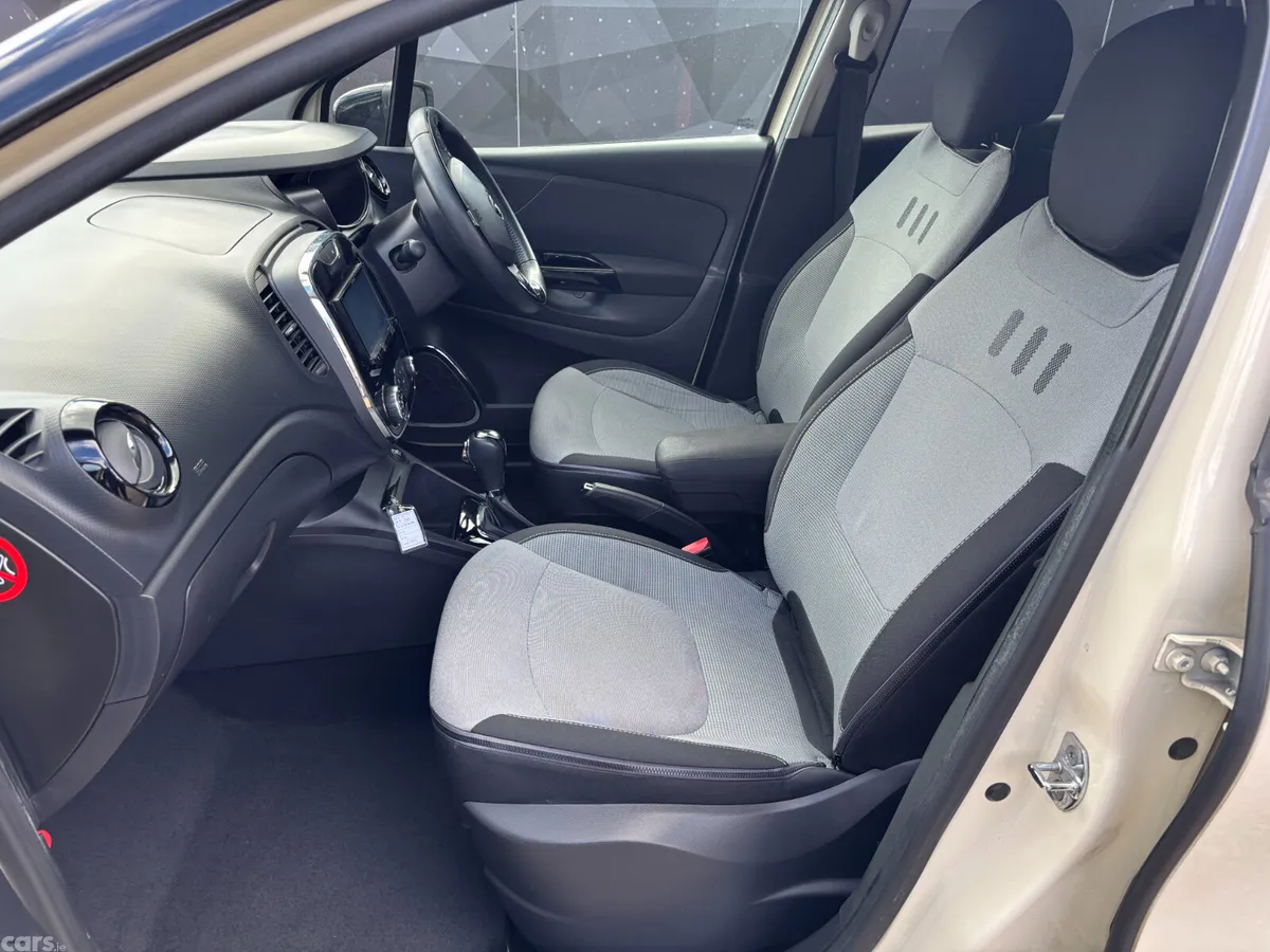 Renault Captur Hatchback, Petrol, 2015, Beige