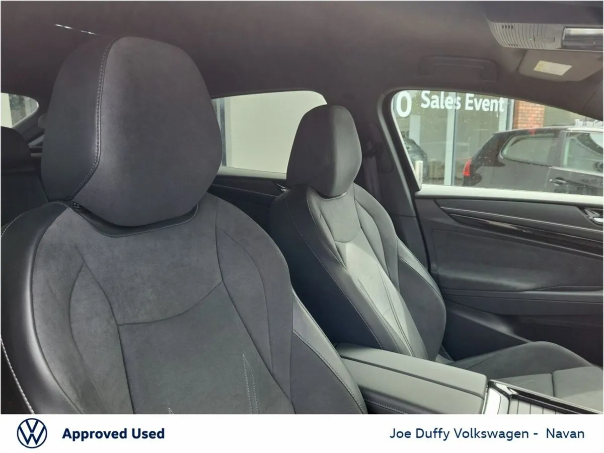 Volkswagen ID.7 Hatchback, Electric, 2025, Blue