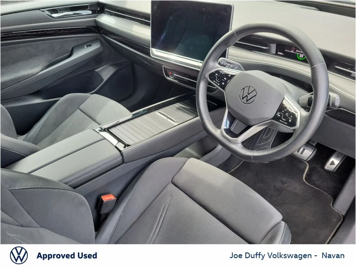 Volkswagen ID.7 Hatchback, Electric, 2025, Blue