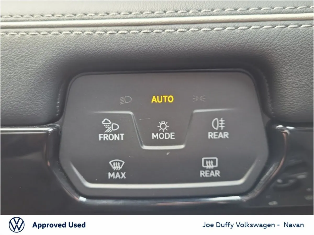 Volkswagen ID.7 Hatchback, Electric, 2025, Blue