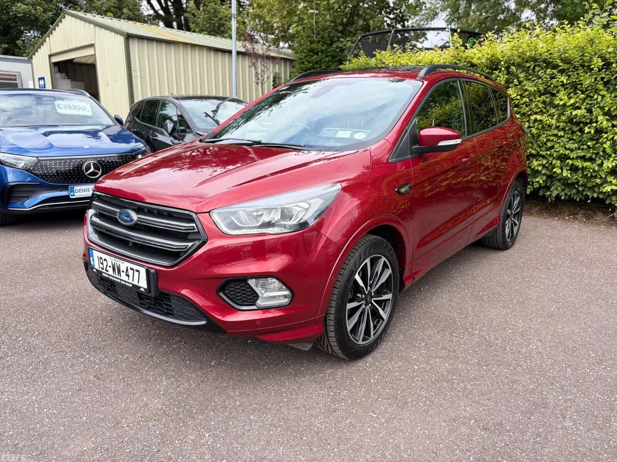 Ford Kuga SUV, Diesel, 2019, Red
