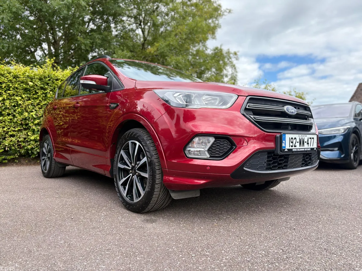 Ford Kuga SUV, Diesel, 2019, Red