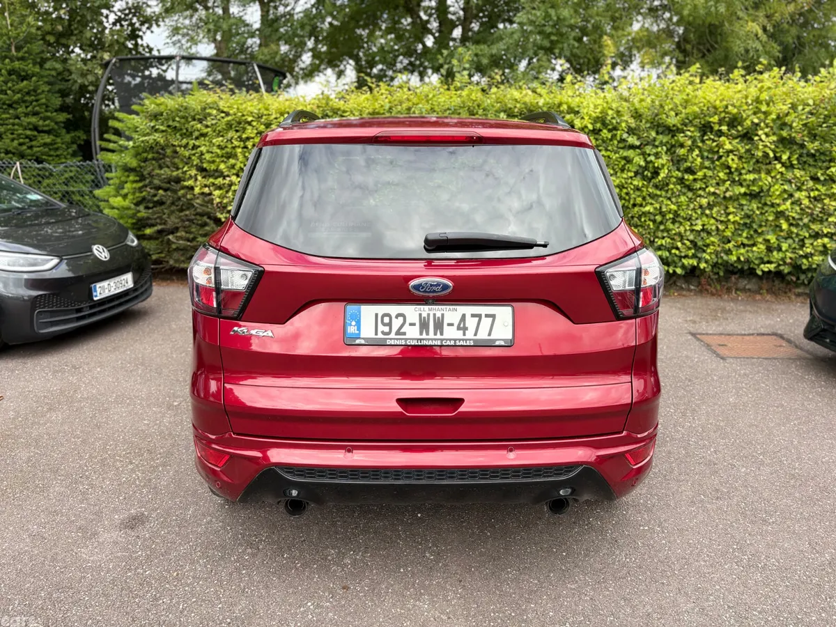 Ford Kuga SUV, Diesel, 2019, Red