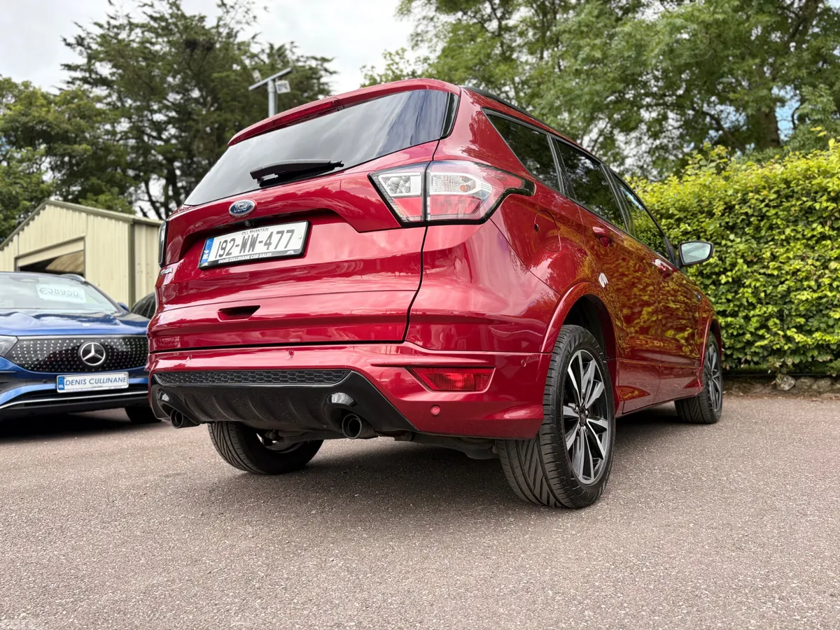 Ford Kuga SUV, Diesel, 2019, Red