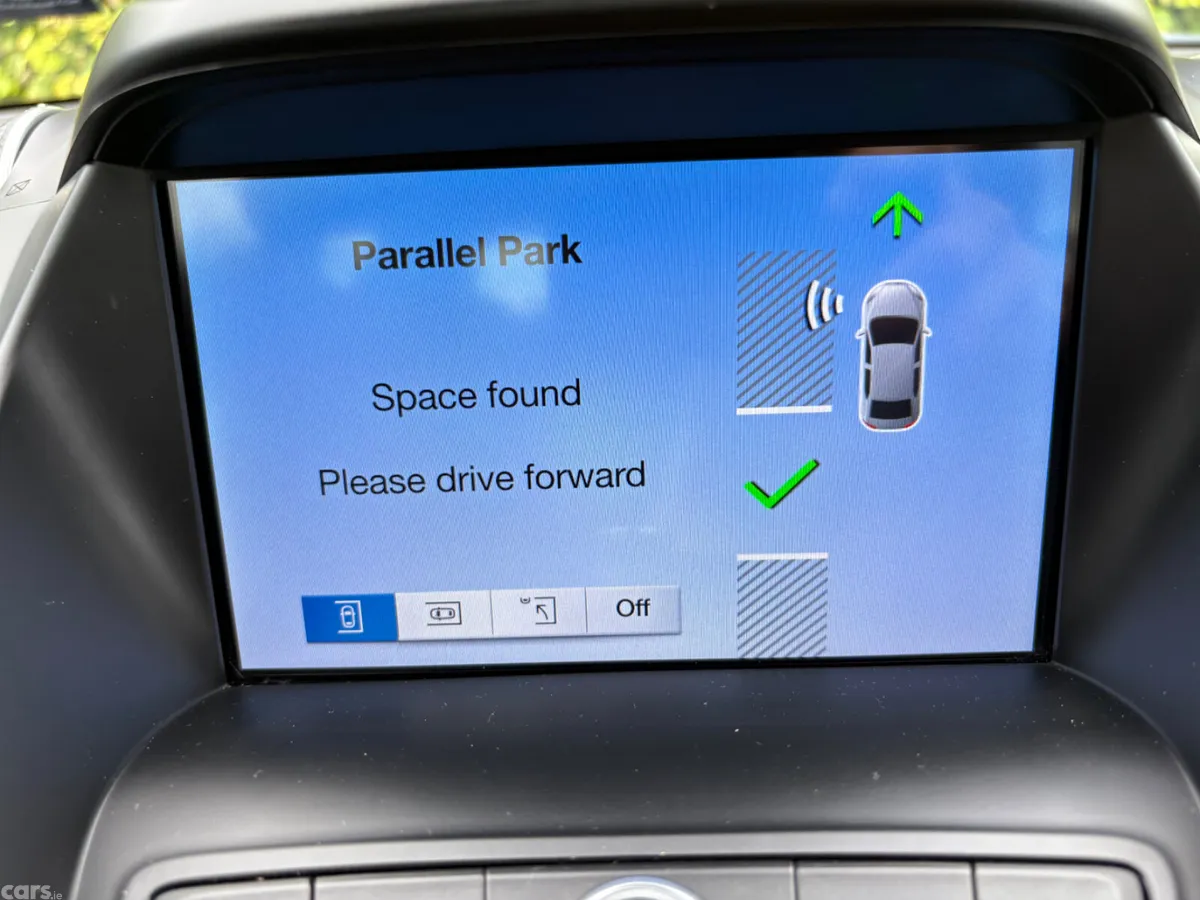 Ford Kuga SUV, Diesel, 2019, Red