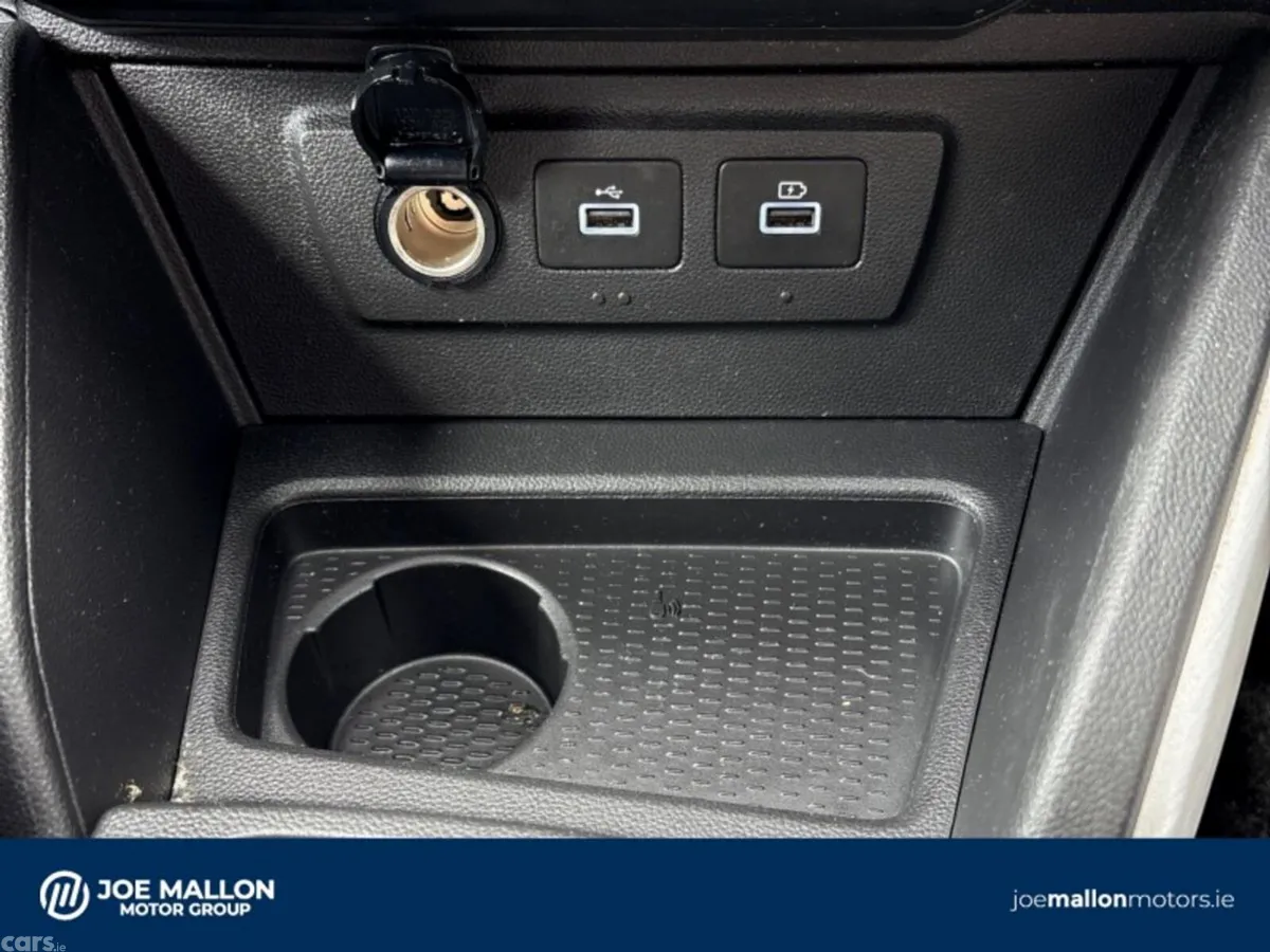 Dacia Duster SUV, Petrol, 2022, Grey