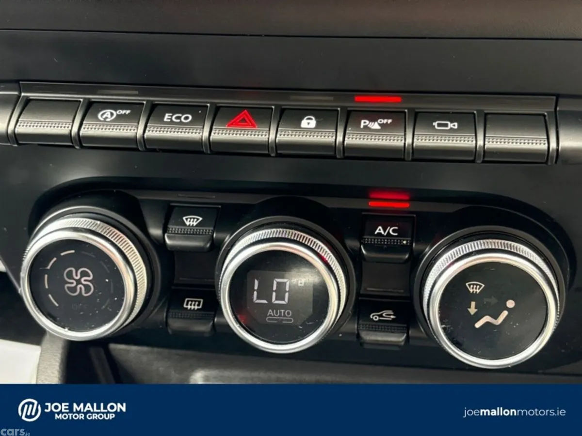Dacia Duster SUV, Petrol, 2022, Grey