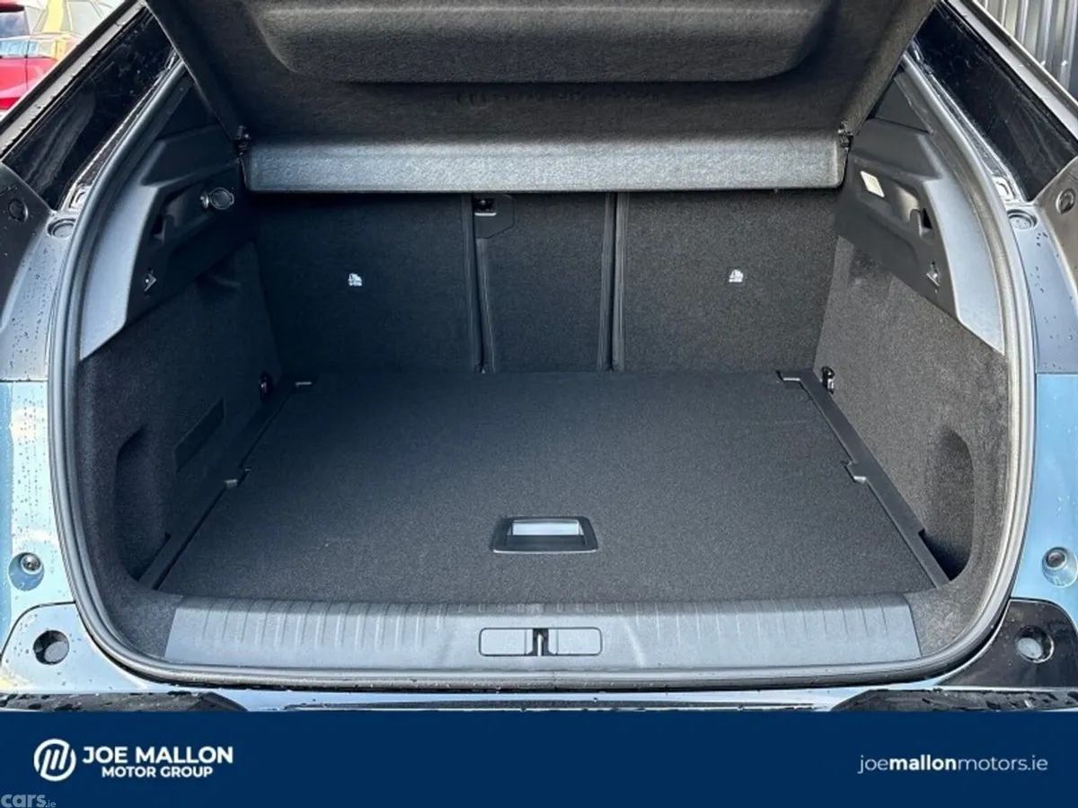 Peugeot 3008 SUV, Electric, 2027, Blue
