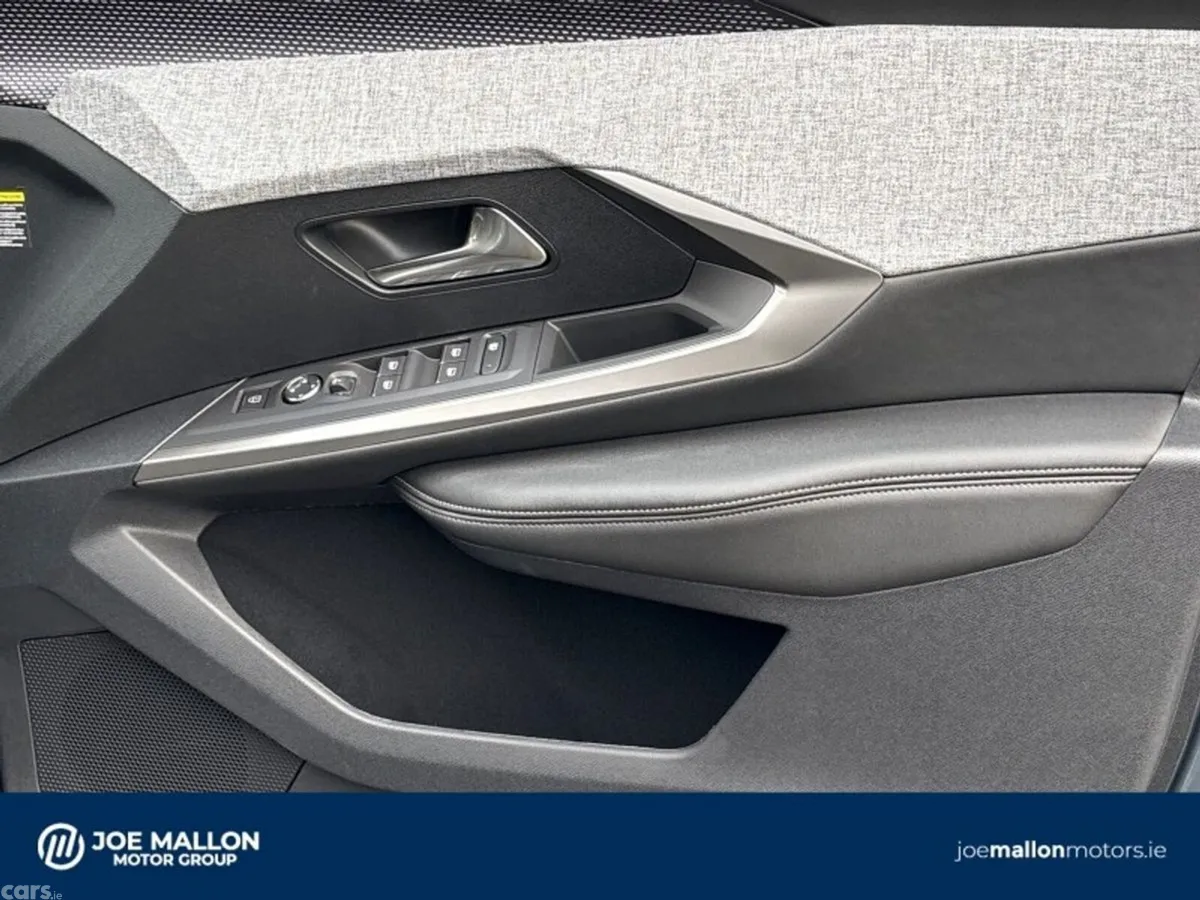 Peugeot 3008 SUV, Electric, 2027, Blue