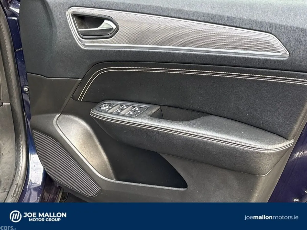 Renault Arkana Hatchback, Petrol, 2024, Blue