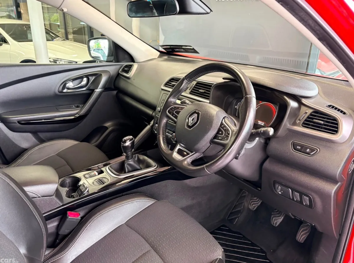 Renault Kadjar SUV, Diesel, 2015, Red