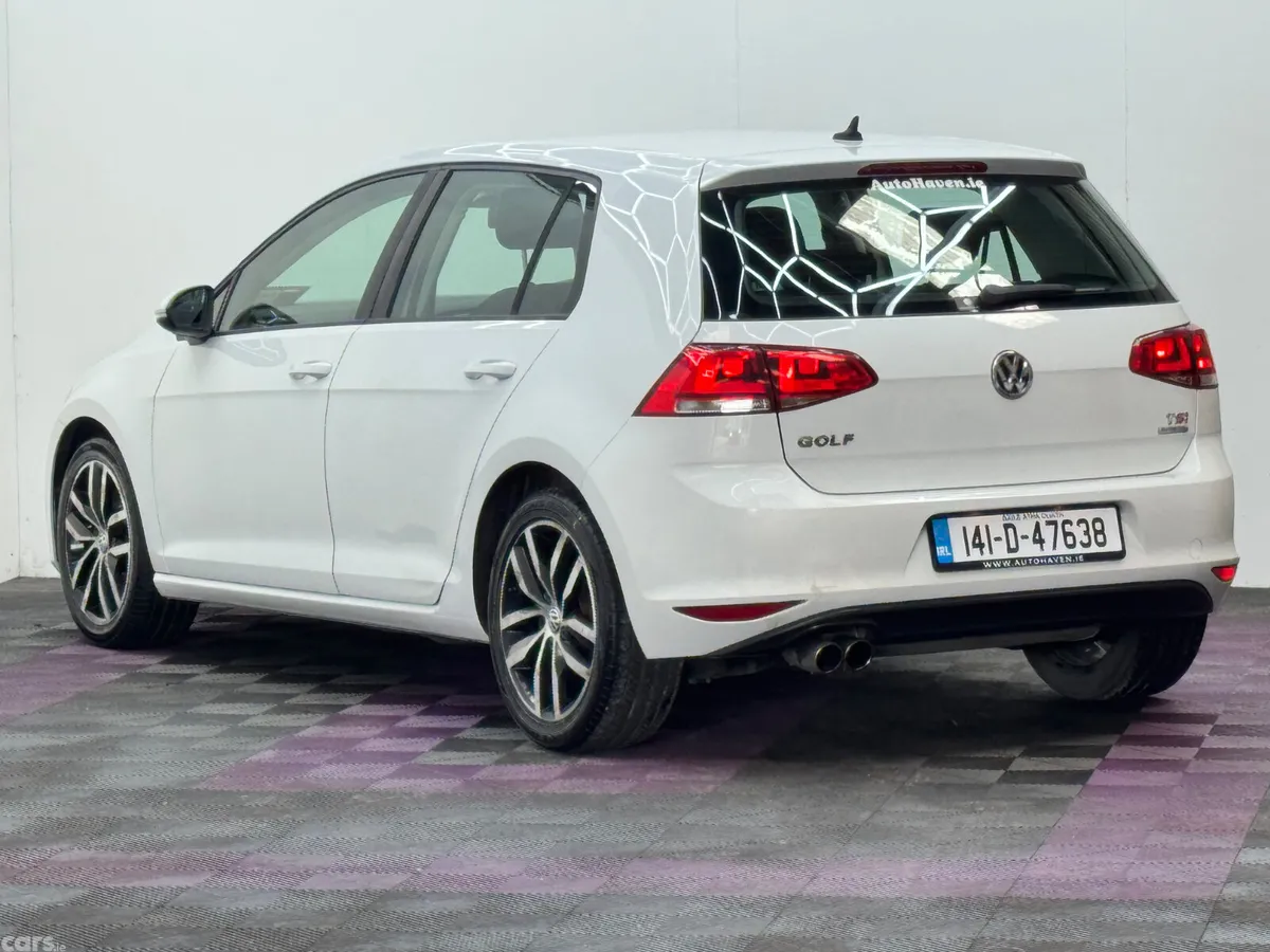 Volkswagen Golf Hatchback, Petrol, 2014, White