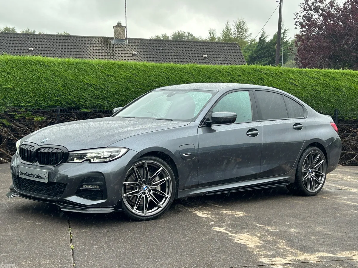 BMW 3-Series Saloon, Petrol Hybrid, 2022, Grey