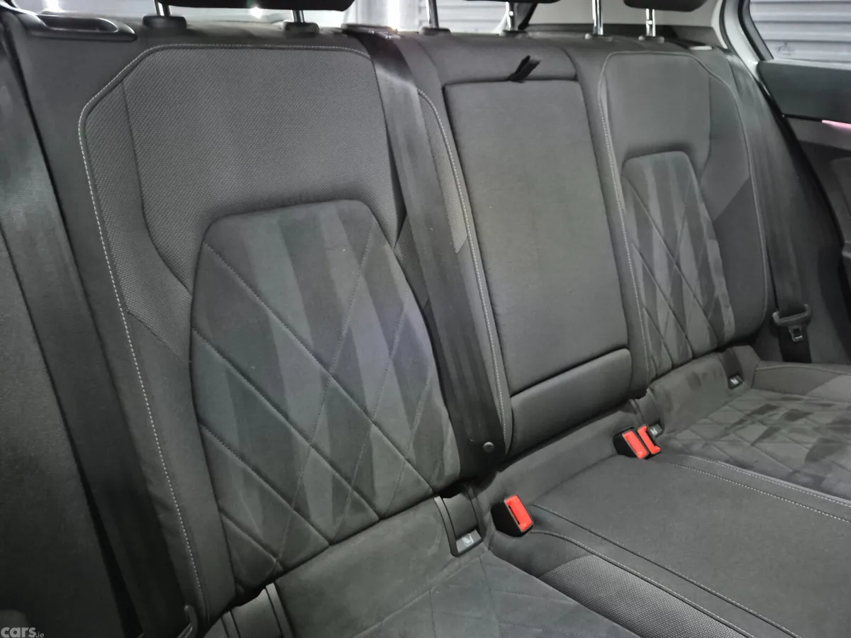 Volkswagen Golf Estate, Diesel, 2021, Grey