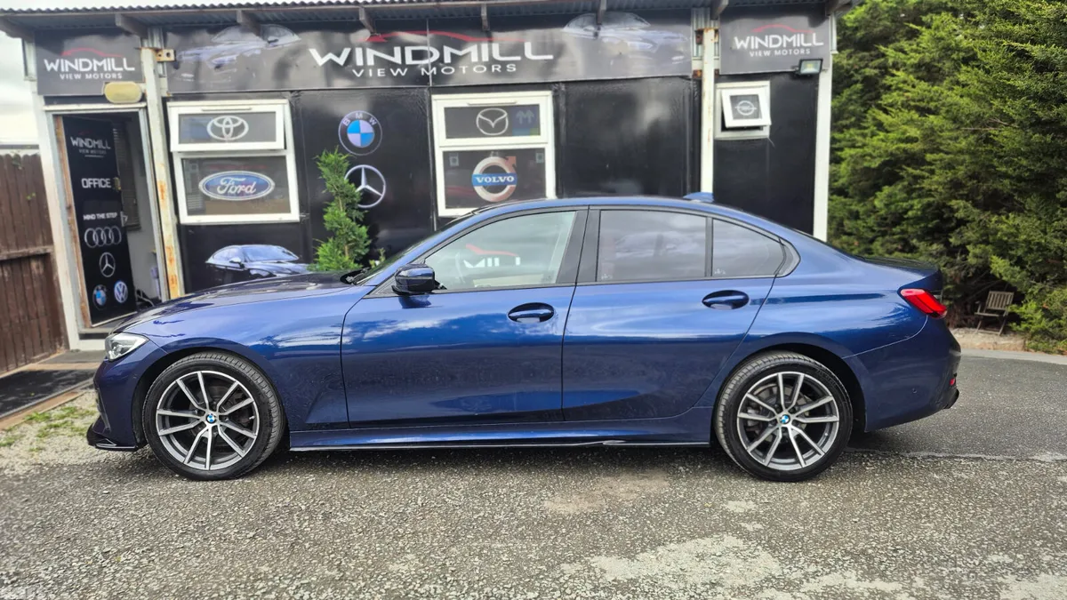 BMW 3-Series Saloon, Diesel, 2019, Blue