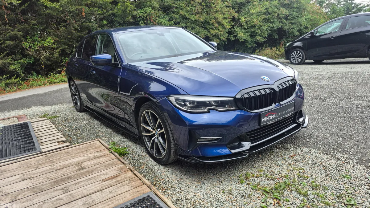 BMW 3-Series Saloon, Diesel, 2019, Blue