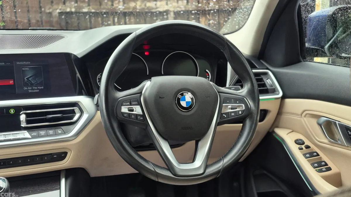 BMW 3-Series Saloon, Diesel, 2019, Blue