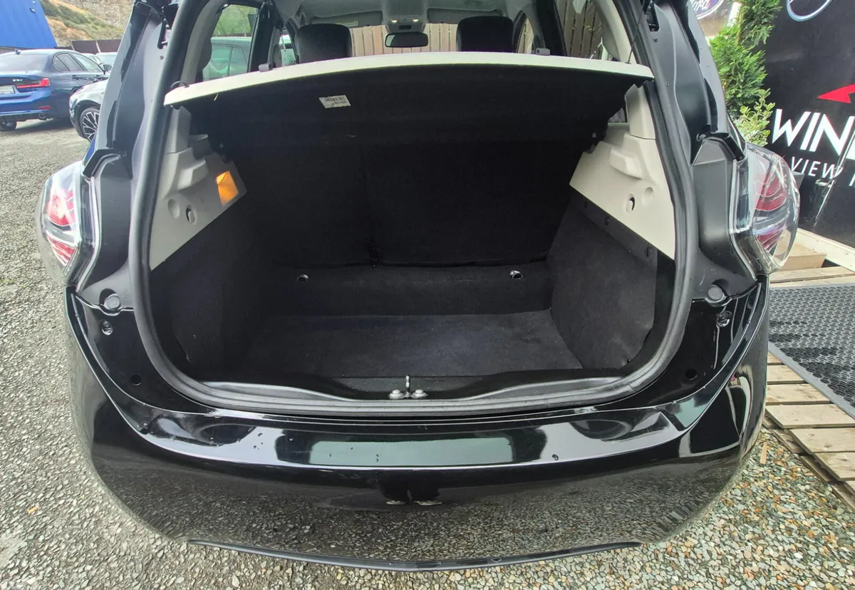 Renault Zoe Hatchback, Electric, 2022, Black
