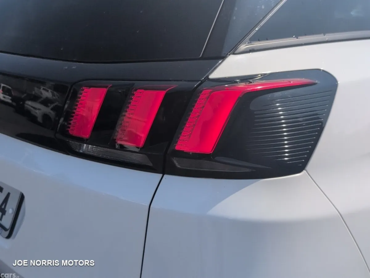 Peugeot 3008 MPV, Diesel, 2019, White