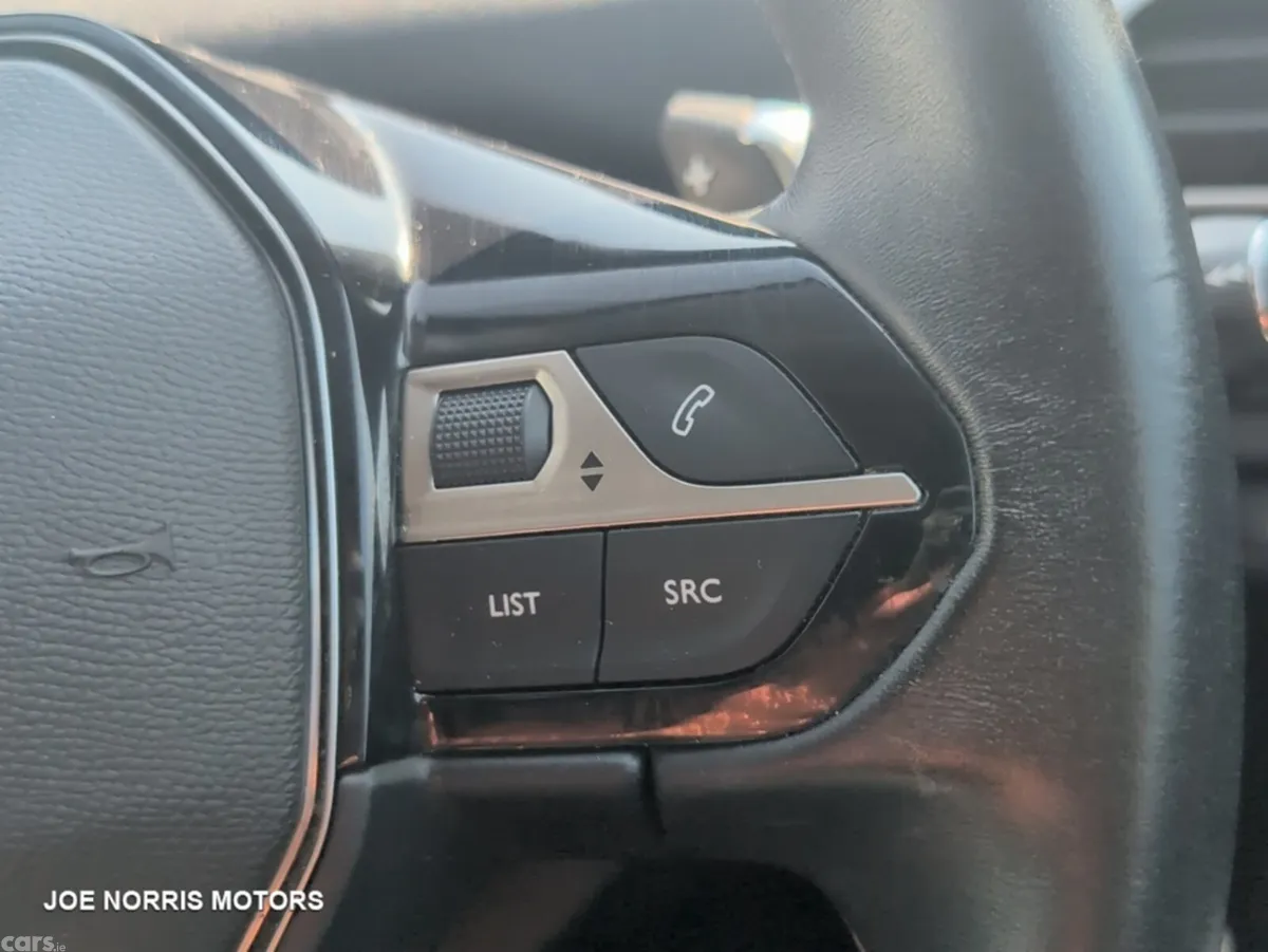 Peugeot 3008 MPV, Diesel, 2019, White