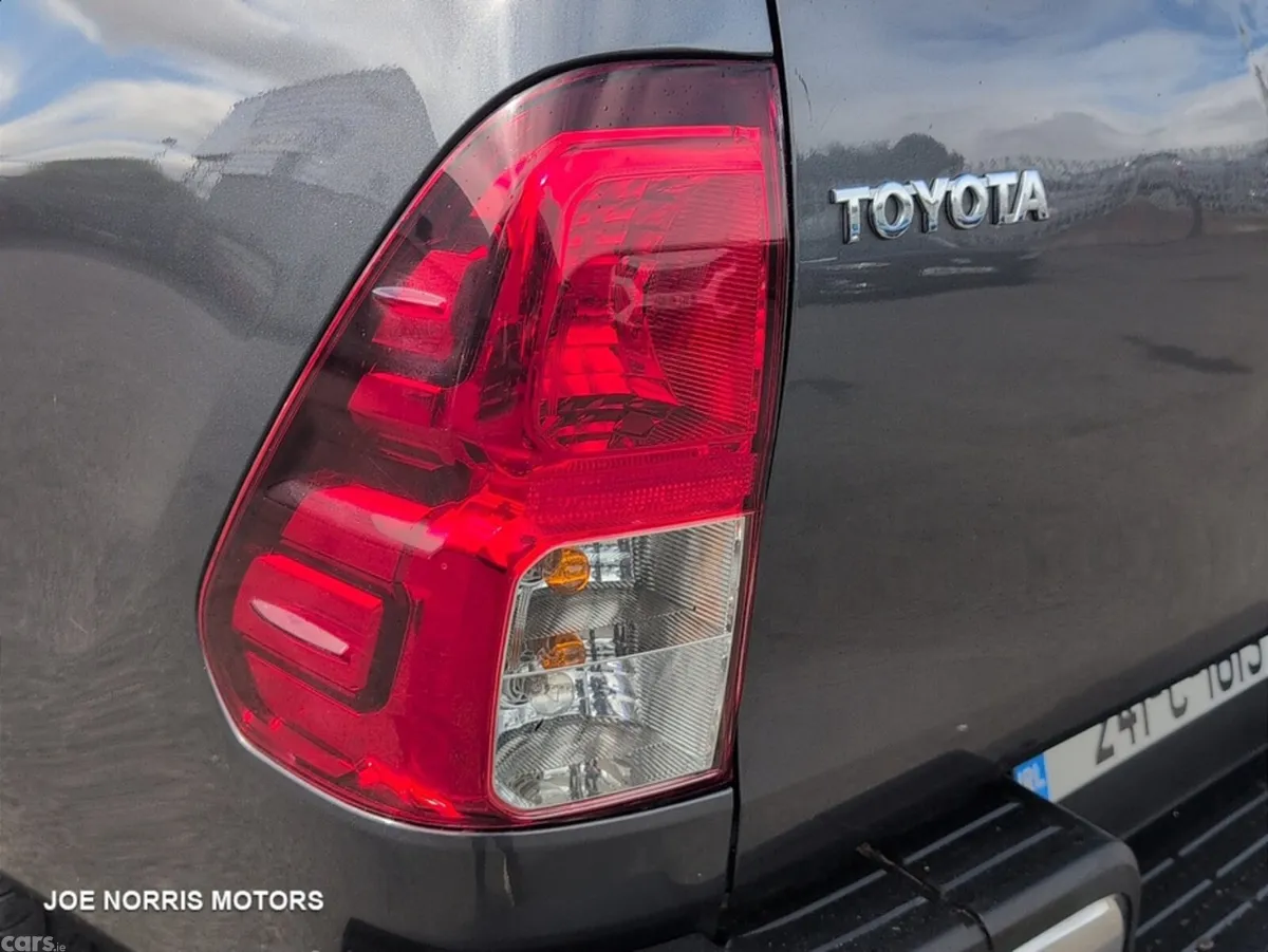 Toyota Hilux Pick Up, Diesel, 2024, Grey