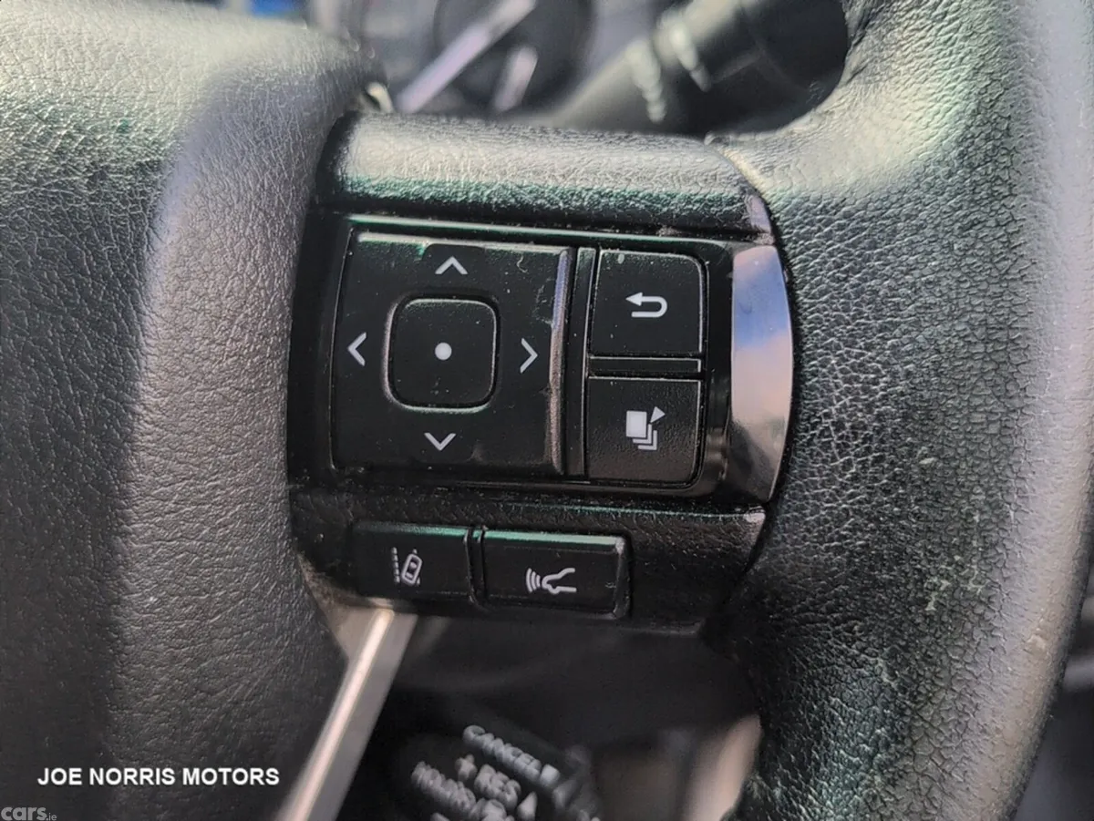 Toyota Hilux Pick Up, Diesel, 2024, Grey