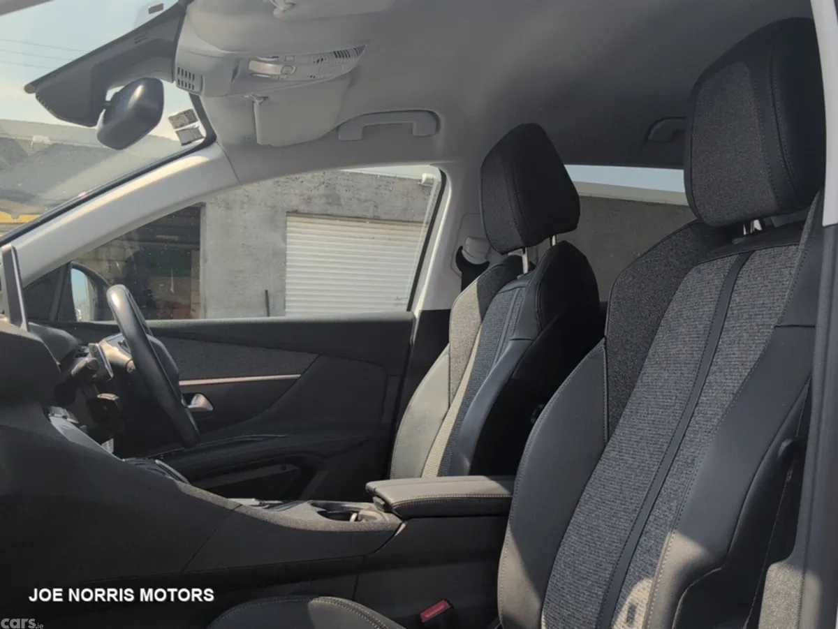 Peugeot 3008 MPV, Diesel, 2019, White