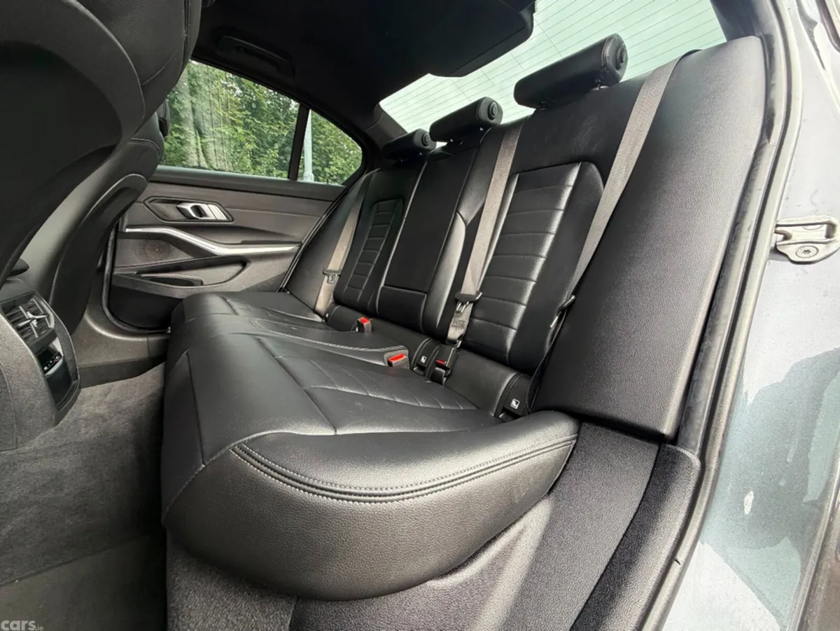 BMW 3-Series Saloon, Petrol Plug-in Hybrid, 2022, Grey