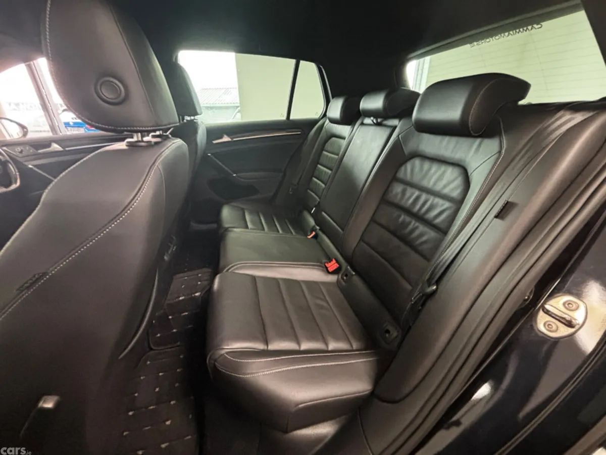 Volkswagen Golf Hatchback, Petrol, 2015, Black