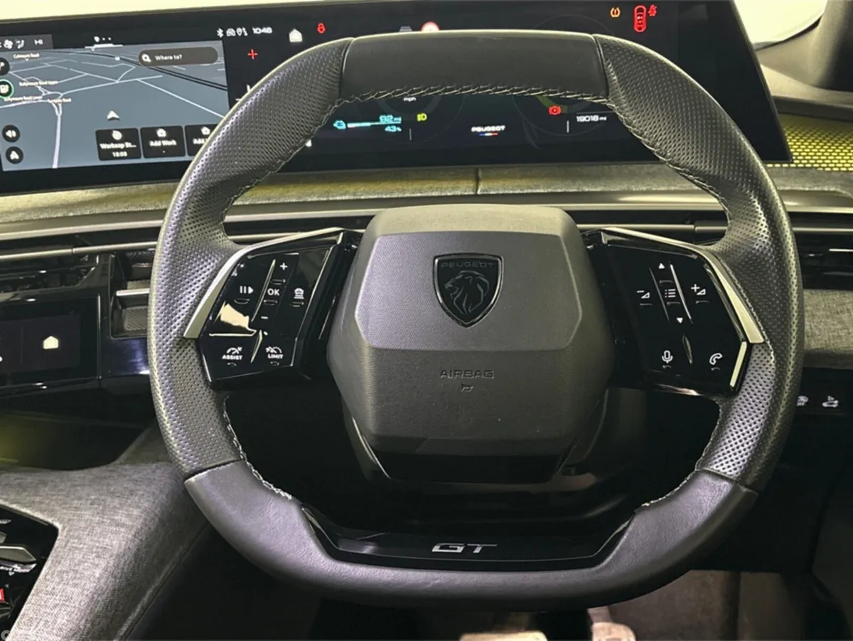 Peugeot 5008 Hatchback, Electric, 2025, Blue