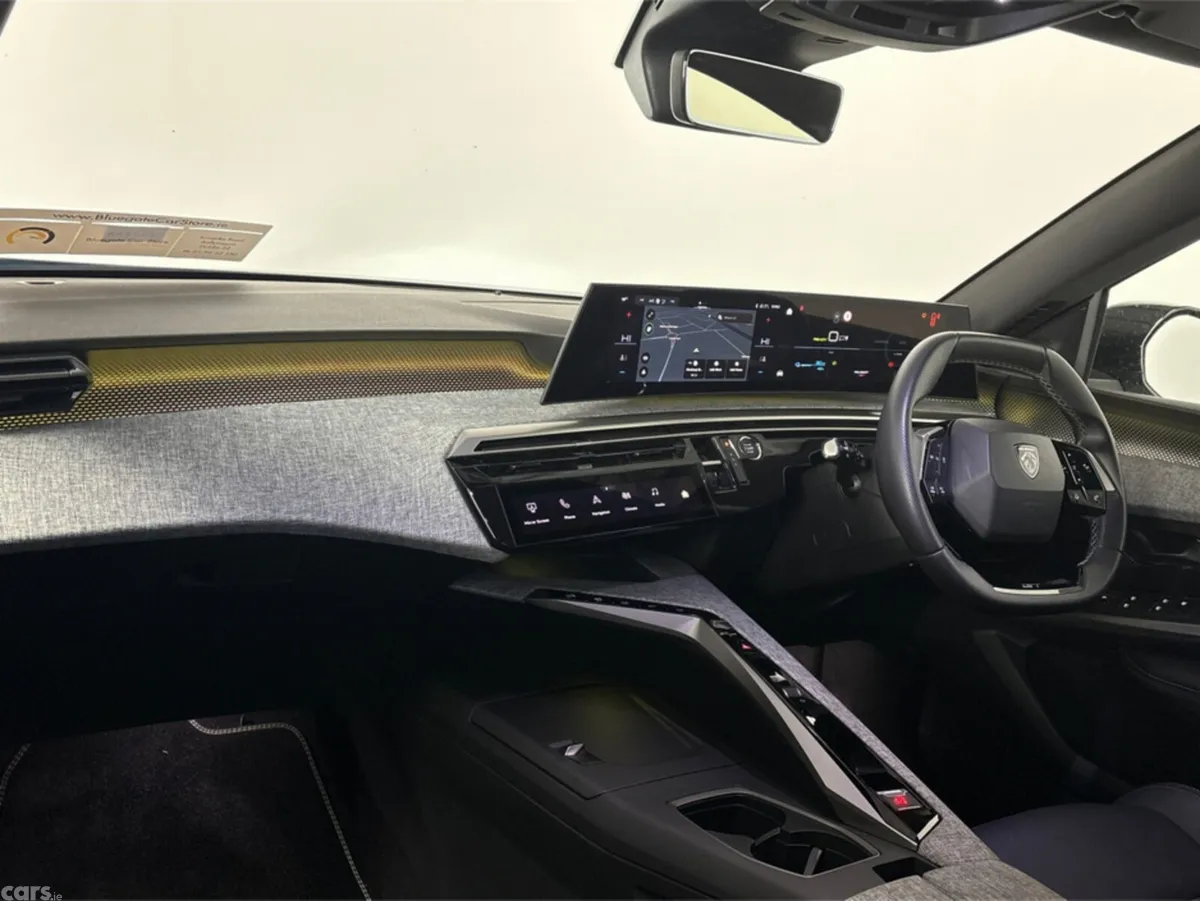 Peugeot 5008 Hatchback, Electric, 2025, Blue