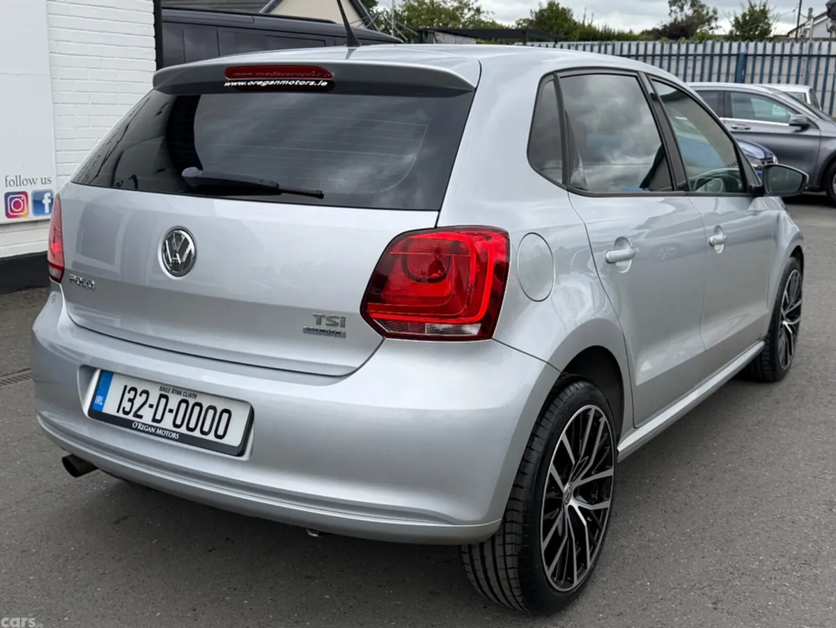 Volkswagen Polo Hatchback, Petrol, 2013, Silver