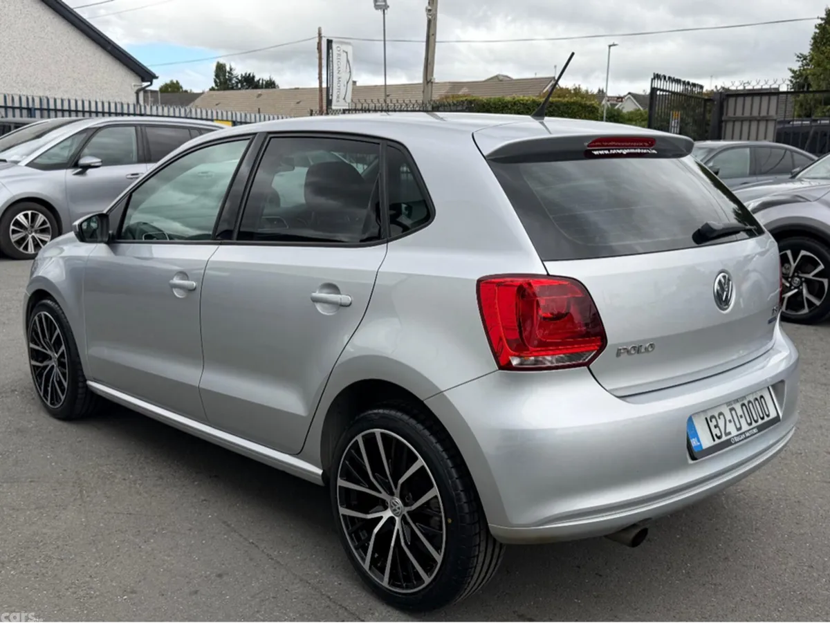 Volkswagen Polo Hatchback, Petrol, 2013, Silver