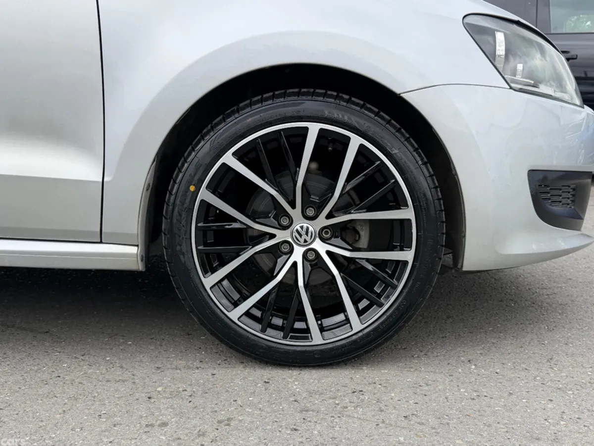 Volkswagen Polo Hatchback, Petrol, 2013, Silver