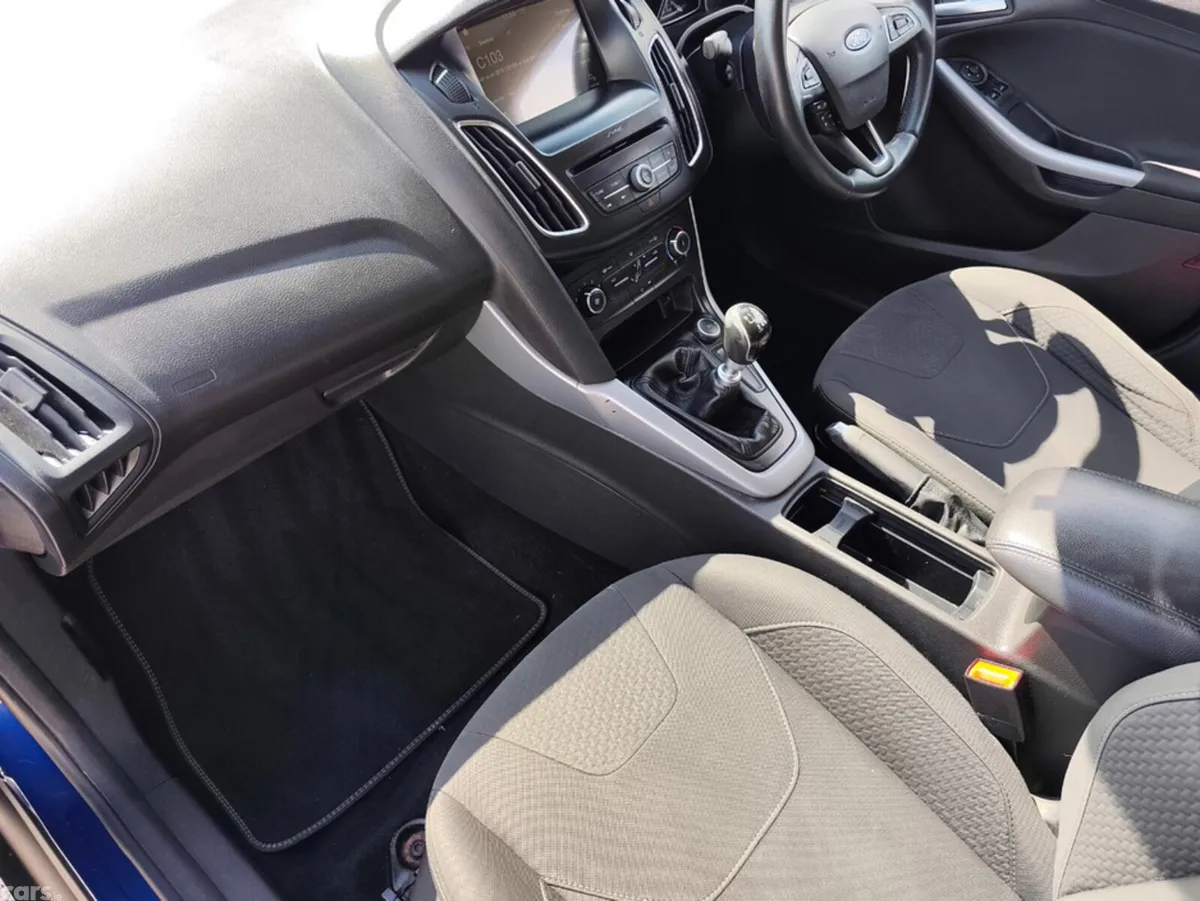 Ford Focus Hatchback, Diesel, 2018, Blue