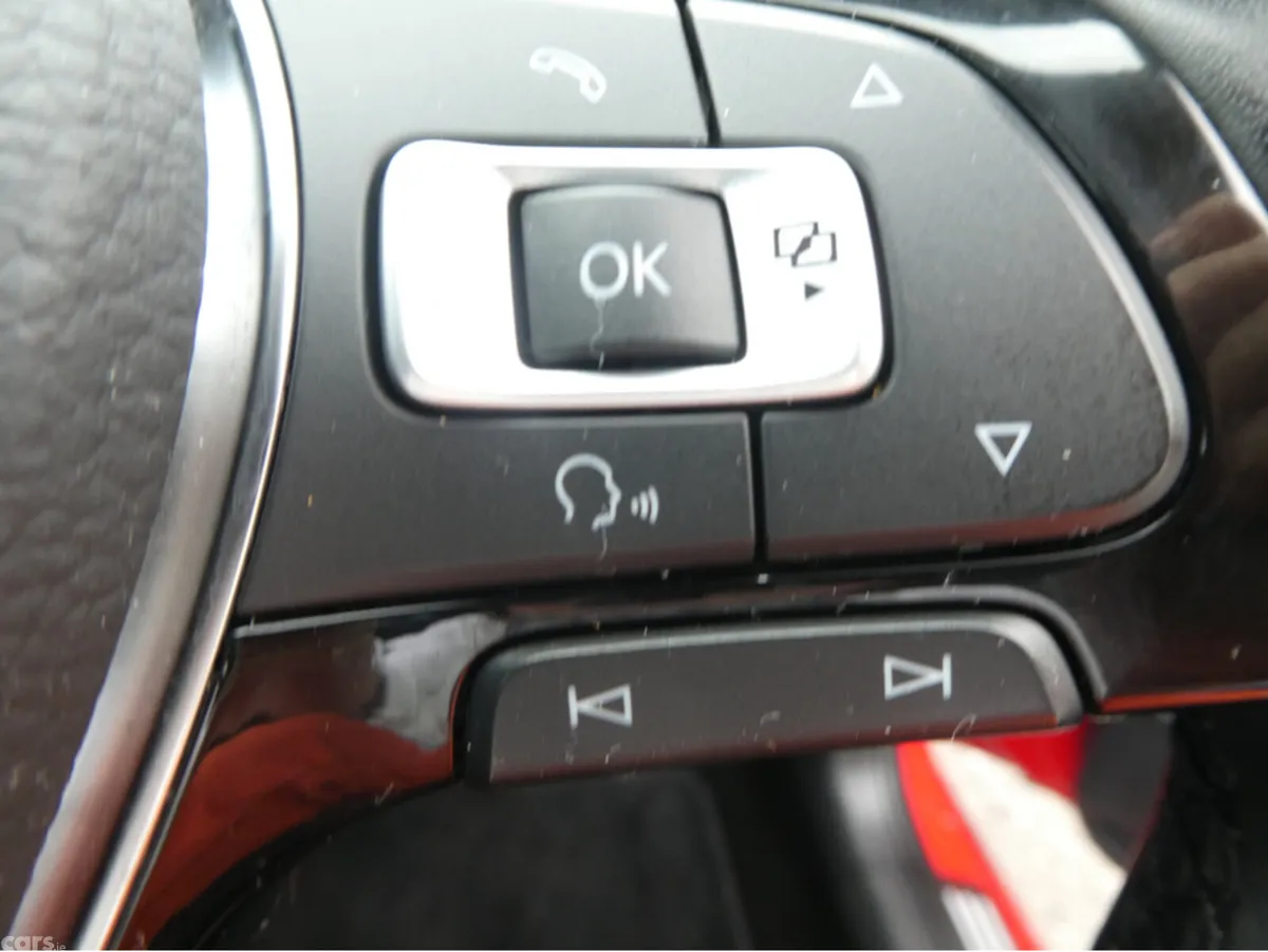 Volkswagen Polo Hatchback, Petrol, 2016, Red