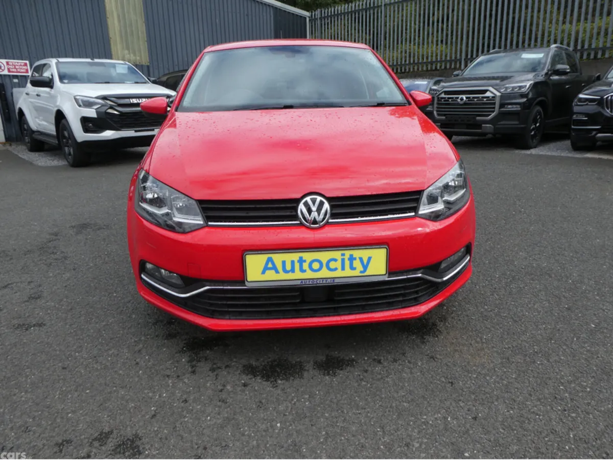 Volkswagen Polo Hatchback, Petrol, 2016, Red