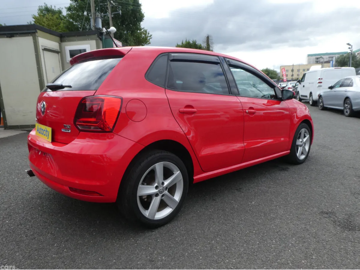 Volkswagen Polo Hatchback, Petrol, 2016, Red