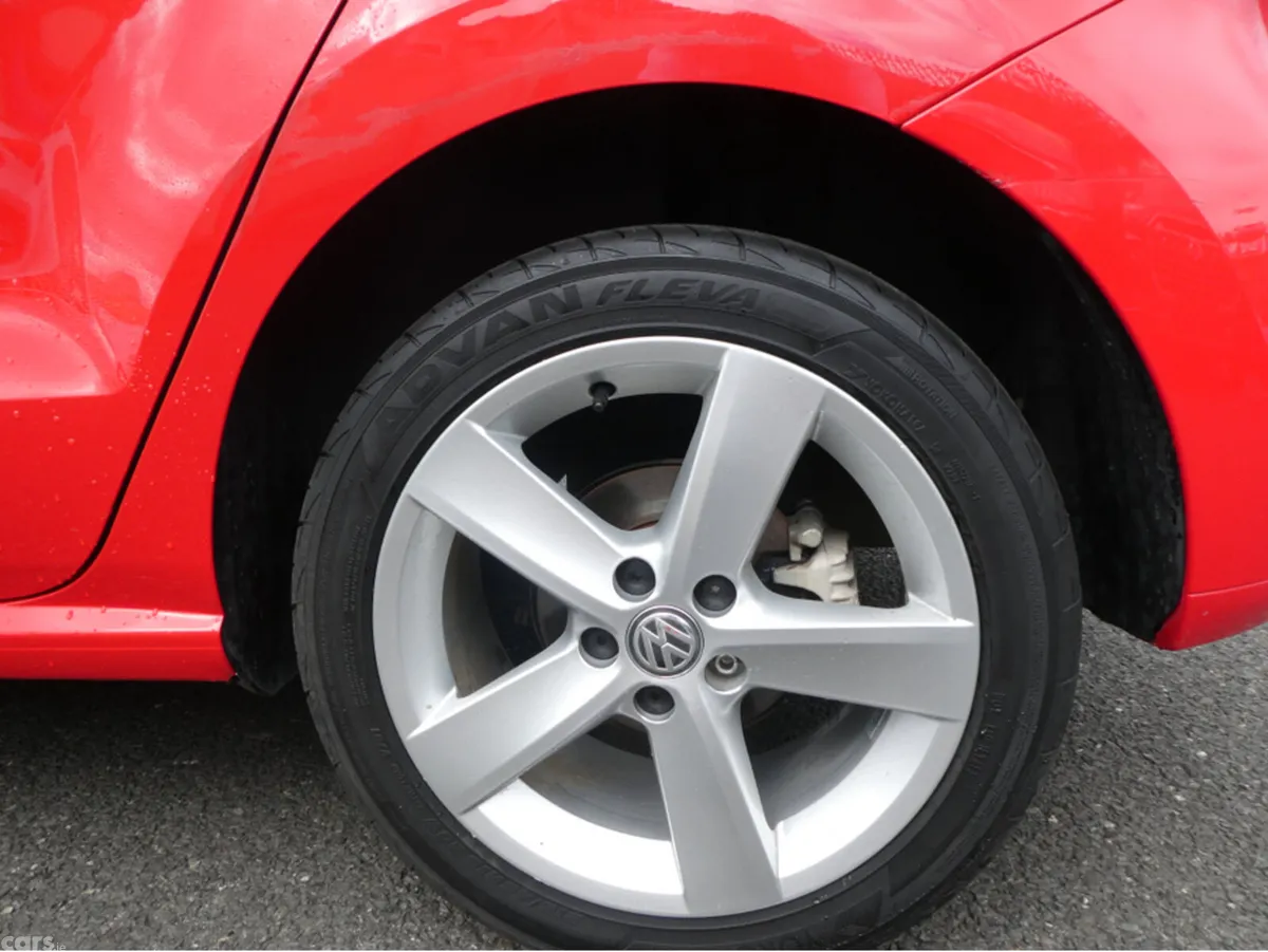 Volkswagen Polo Hatchback, Petrol, 2016, Red