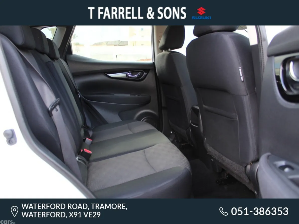 Nissan Qashqai MPV, Petrol, 2014, White