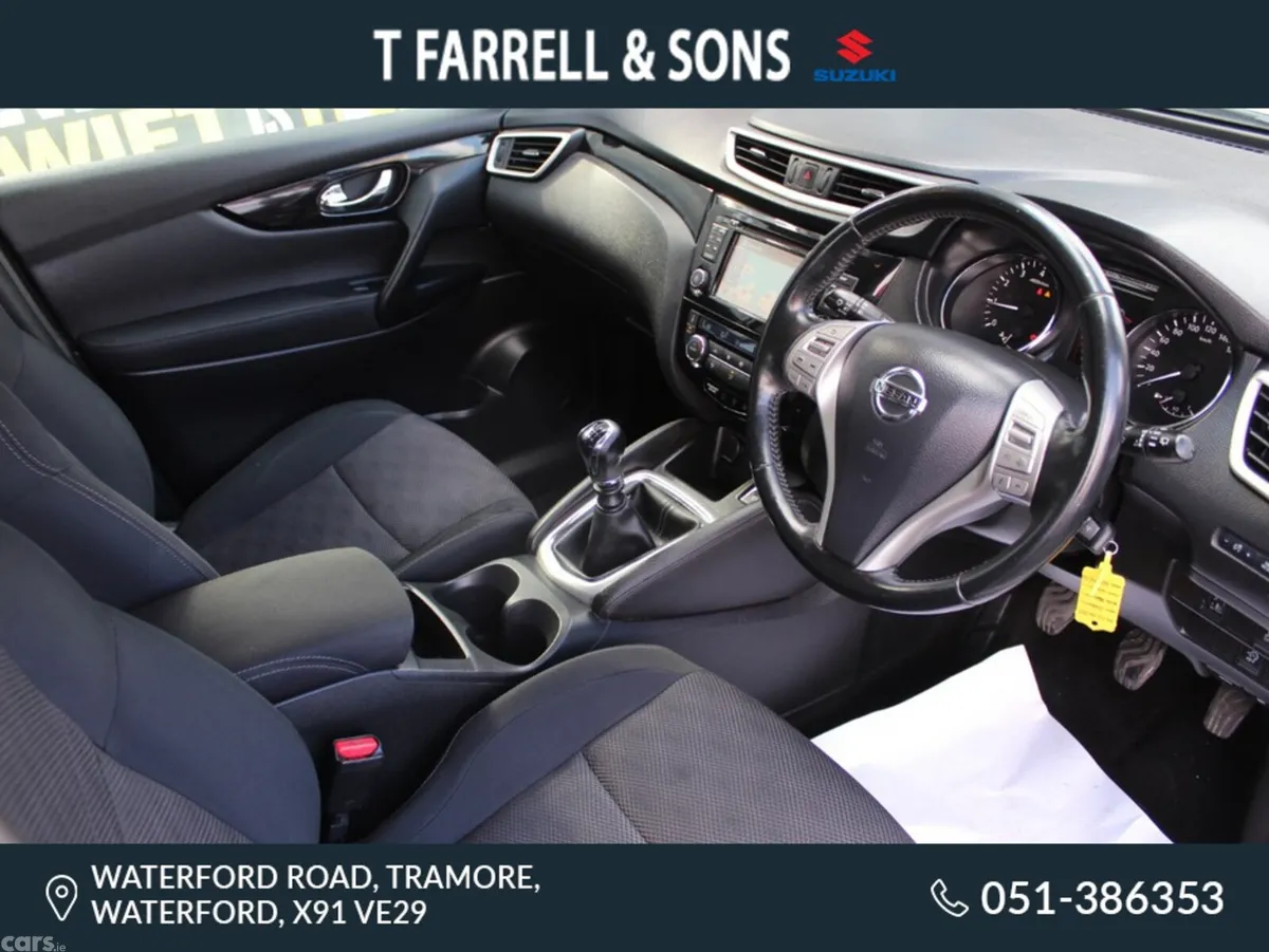 Nissan Qashqai MPV, Petrol, 2014, White