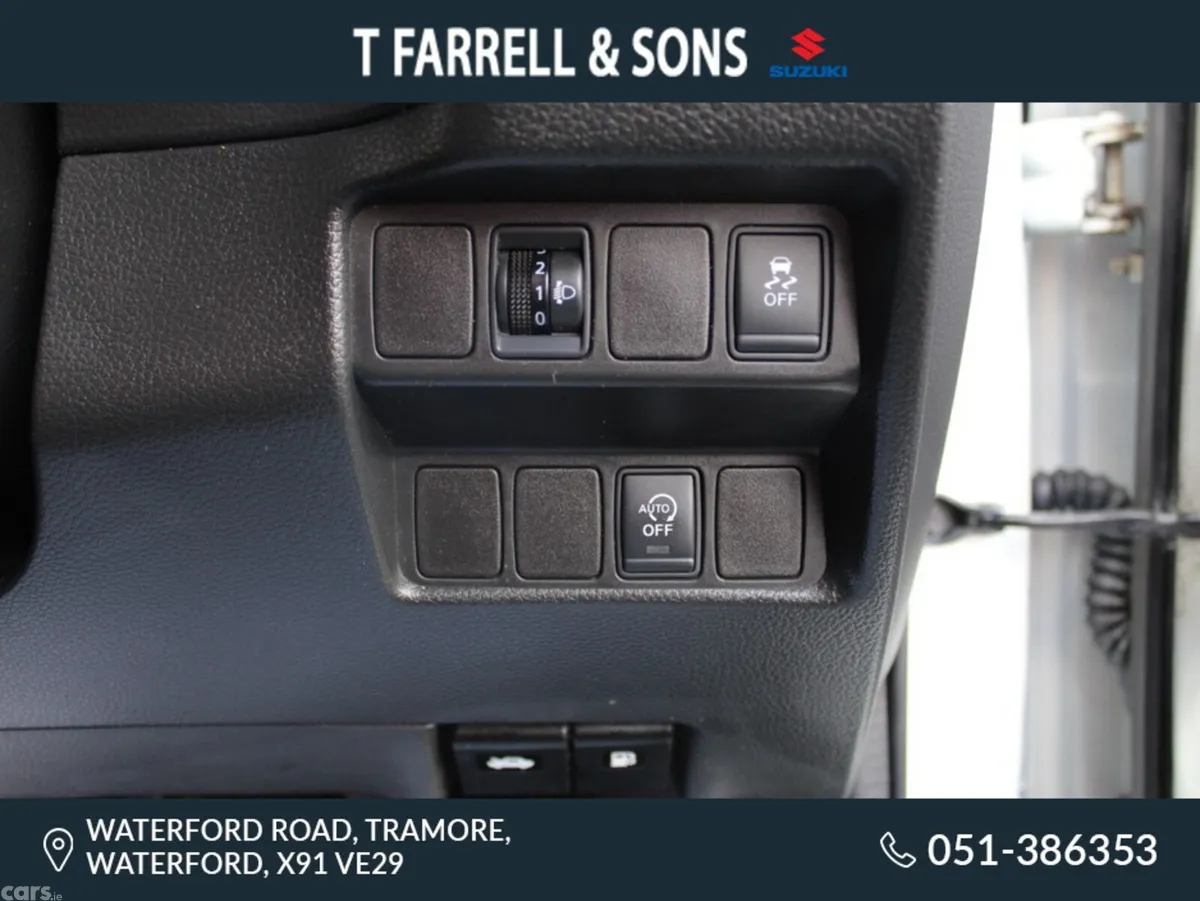 Nissan Qashqai MPV, Petrol, 2014, White