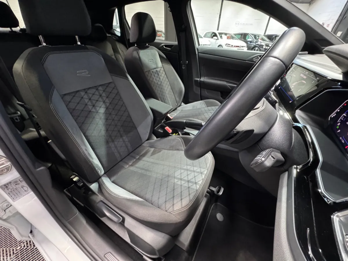 Volkswagen Polo Hatchback, Petrol, 2022, White